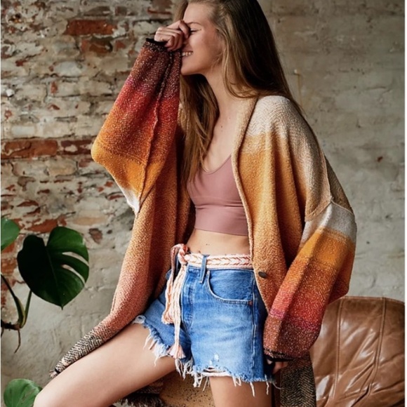 Levi’s 501 Denim Cutoff Shorts Women’s Size 24 Button Fly, Distressed Raw Hem - Picture 2 of 9